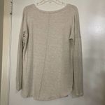 Athleta  Beige scoop neck knit pullover shirt size Medium Photo 3