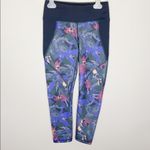 Patagonia centered crop leggings in abstract jungle print size XS Photo 23