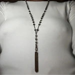 Farrah b Vintage necklace black and white timeless piece Photo 2