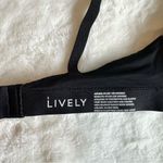 Lively Wireless Lined T Photo 3