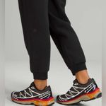 Lululemon  Scuba Relaxed High-Rise Jogger Photo 3