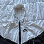 Nike  Womens Size Large Windbreaker Sportswear Windrunner Black White Hooded Photo 1