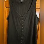 Torrid  RIBBED SNAP FRONT
HENLEY MIDI TANK SIZE 1
Great Condition Photo 5