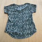 L.L.Bean  Hunter Green Snake Skin Print Rolled Short Sleeve Top Size Medium Photo 1