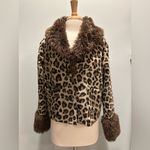 Le lis  Cheetah animal print Faux Fur cropped button jacket size Medium NWT Photo 1