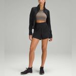 Lululemon WovenAir High-Rise Hiking Short 4” Black Size 6 NWT Retired Edition Photo 2