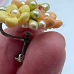 Handmade Charming little shell flowers with screw backs earrings Photo 4