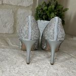 De Blossom Collection  Robin silver satin sparkling heels sz 7.5 Photo 4