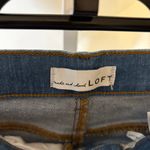 Loft  EUC Women's Kick Crop Jean High Rise Button Fly Size 28/6 Petite Photo 3