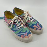 Seavees  size 7.5 Photo 1