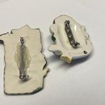 Lot Of 2 Ceramic Brooch Pins 1 TSC 2002 Vintage Photo 3