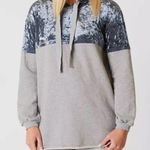 Gimmicks by BKE Gimmicks Velvet Hooded Sweatshirt Photo 9