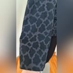 Think Tank Gray & Black Animal Print Wide Collar Hidden Button With Pockets Sz S Photo 8