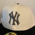 New Era Cap Hat club noho exclusive jersey pack New York yankees 1949 World Series size 7 1/4 brand new  Photo 2