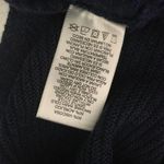 Adrienne Vittadini long sleeved sweater, size Medium Photo 6