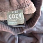 Aritzia Tna Joggers Photo 2