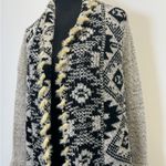Venus  Black and Gray Geometric Cardigan Photo 0