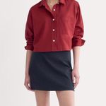 Everlane  The Way-Short Shirt in Silky Cotton in Merlot, Size X-Small Photo 1