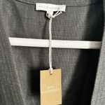 Ann Mashburn NWT Sleeveless Hallie Wrap Dress
Olive Linen Hopsack size XL Photo 3