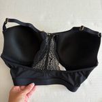 Lively Front Close T Photo 1