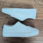 Louise et Cie  Lo-Bette White Leather Slip on ladies' Sneakers 6M Photo 5