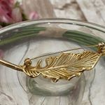 Unsigned Gold Leaf Brooch Photo 8