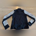 Skyr black Aztec 1/4 zip sweater black white size large Photo 5
