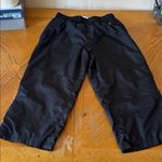 Danskin Women’s Now Black capri Bottoms Photo 0