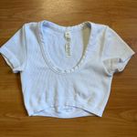 Alo Yoga Seamless Ribbed Cropped Serene Short Sleeve Top in White Size XS Photo 3