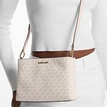 Michael Kors NWT  Trisha Medium Logo Crossbody Bag Photo 2