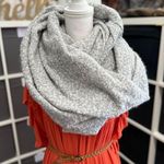Unbranded Cozy Heather Gray Knit Infinity Wrap Scarf Photo 0