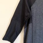 Lululemon Black Gray Half Zip 3/4 Sleeves Athletic Top Approx. Size Medium Photo 3