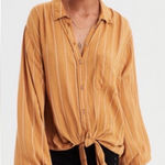 American Eagle  🦅 Viscose Knot tye top! Balloon sleeves Photo 0