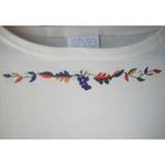 Avon Embroidered Boatneck Tee Small Winter White FSC 47052 NEW Leaves Grapes Photo 1