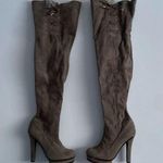 Jennifer Lopez thigh high gray boots Photo 0