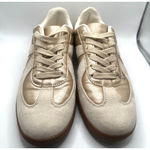 Retro Sneakers Size 7 women's Gold and Beige Photo 1