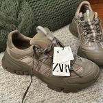 ZARA Women’s Chunky Sneaker Photo 0