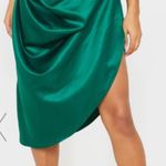 Pretty Little Thing corset top and ruche skirt green Photo 1