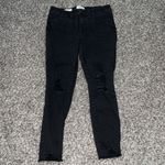 Universal Threads Universal Thread mid rise black skinny jeans Photo 1