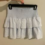 Amanda Uprichard  set Photo 4