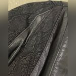 Preston & York Vtg 80s Leather Coat sz M BLack Embossed Paisley Suede Modern Photo 5