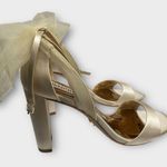 Badgley Mischka  Women's Kim Heeled Sandal Bow Block Heel Ivory Satin Size 7.5 Photo 0