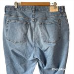 Everlane  The Curvy Cheeky Jean Size 35 Crop Photo 4