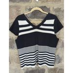 Carolyn Taylor Top Woman's Large V-Neck Cap Sleeve Black White Striped Photo 4