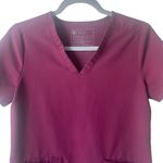 FIGS  Burgundy Casma Three-Pocket Scrub Top Size XS Photo 2