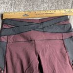 Lululemon  Kris Cross Crop Black MeshStretch Full-On Luxtreme size 4 leggings Photo 4