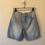 We The Free NWT  Tinsley Baggy High Rise Straight Leg Denim Short Size 26 Photo 1