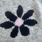 American Threads  flower Sweater size large  Photo 6