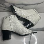Frye NWOB Wmn's White Black Crackle Leather Peep Toe Brielle Rebel Booties Sz 7 Photo 4