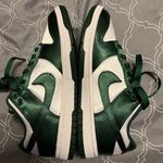 Nike Women’s Dunk Low Green Photo 3